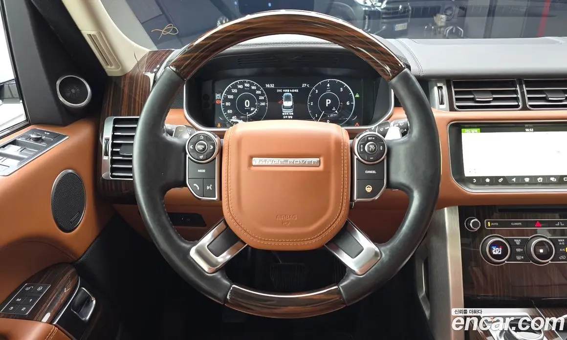 Land Rover Range Rover 2017 4.4 автомат (гидро), фото 13