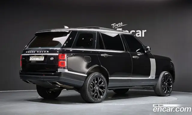 Land Rover Range Rover 2018 5.0 автомат (гидро), миниатюра 2 Land Rover Range Rover 2018 5.0 автомат (гидро), миниатюра 2