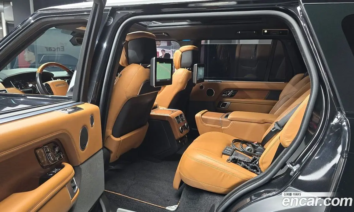 Land Rover Range Rover 2018 5.0 автомат (гидро), фото 13 Land Rover Range Rover 2018 5.0 автомат (гидро), фото 13