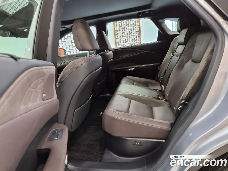 Lexus RX 2023 2.5 автомат (вариатор), фото 14