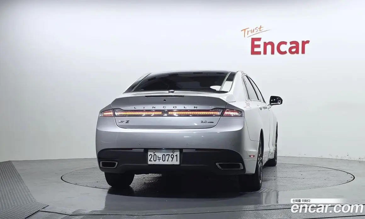 Lincoln MKZ 2016 2.0 автомат (гидро), фото 4 Lincoln MKZ 2016 2.0 автомат (гидро), фото 4