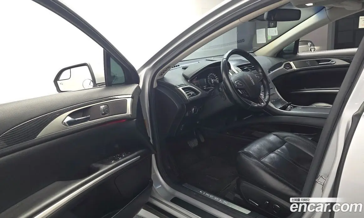 Lincoln MKZ 2016 2.0 автомат (гидро), фото 10 Lincoln MKZ 2016 2.0 автомат (гидро), фото 10
