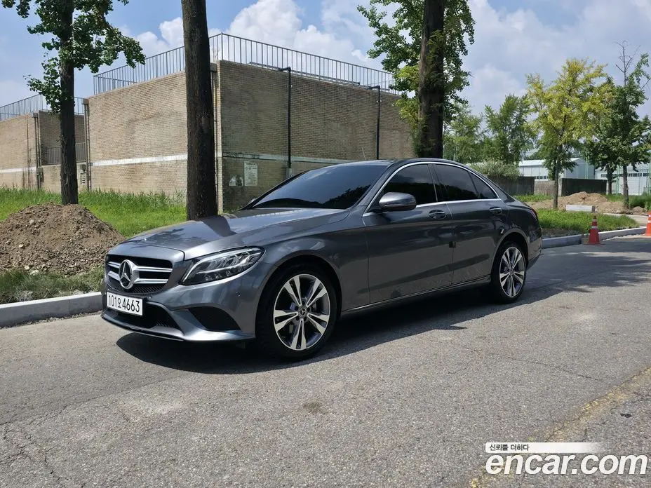 Mercedes-Benz C-Class 2019 1.9 автомат (гидро), фото 2 Mercedes-Benz C-Class 2019 1.9 автомат (гидро), фото 2