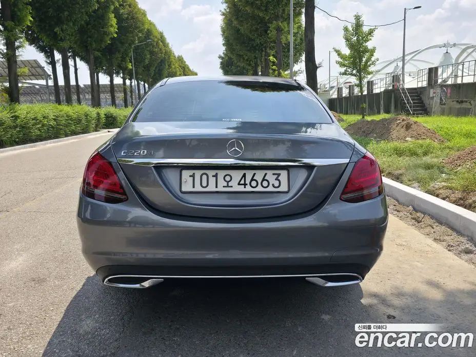 Mercedes-Benz C-Class 2019 1.9 автомат (гидро), фото 5 Mercedes-Benz C-Class 2019 1.9 автомат (гидро), фото 5