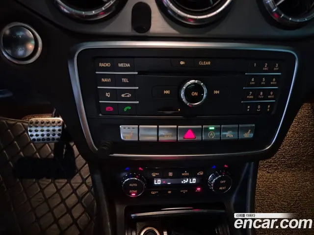 Mercedes-Benz CLA-Class 2018 2.0 автомат (гидро), миниатюра 11 Mercedes-Benz CLA-Class 2018 2.0 автомат (гидро), миниатюра 11