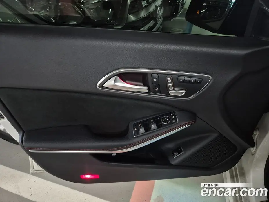 Mercedes-Benz CLA-Class 2018 2.0 автомат (гидро), фото 12 Mercedes-Benz CLA-Class 2018 2.0 автомат (гидро), фото 12