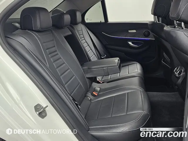 Mercedes-Benz E-Class 2017 2.0 автомат (гидро), миниатюра 12
