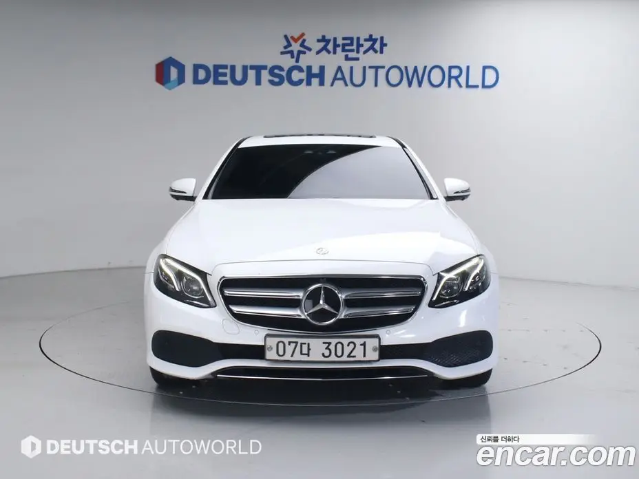 Mercedes-Benz E-Class 2017 2.0 автомат (гидро), фото 3