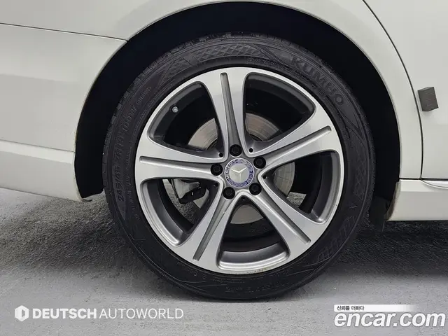 Mercedes-Benz E-Class 2017 2.0 автомат (гидро), миниатюра 5