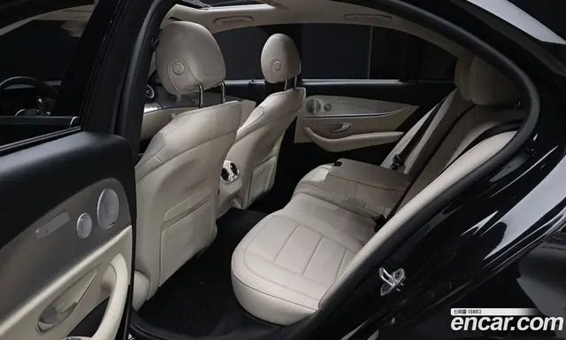 Mercedes-Benz E-Class 2019 2.0 автомат (гидро), миниатюра 11 Mercedes-Benz E-Class 2019 2.0 автомат (гидро), миниатюра 11