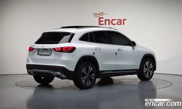 Mercedes-Benz GLA-Class, 2021, 109 695 км
