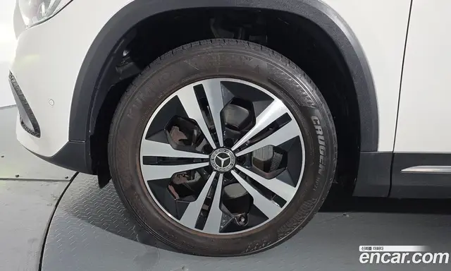 Mercedes-Benz GLA-Class 2021 2.0 автомат (гидро), миниатюра 4 Mercedes-Benz GLA-Class 2021 2.0 автомат (гидро), миниатюра 4