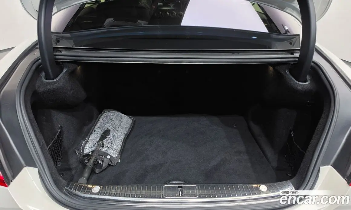 Mercedes-Benz S-Class 2016 5.5 автомат (гидро), фото 20 Mercedes-Benz S-Class 2016 5.5 автомат (гидро), фото 20