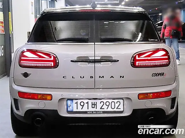 Mini Clubman 2022 2.0 автомат (гидро), миниатюра 5