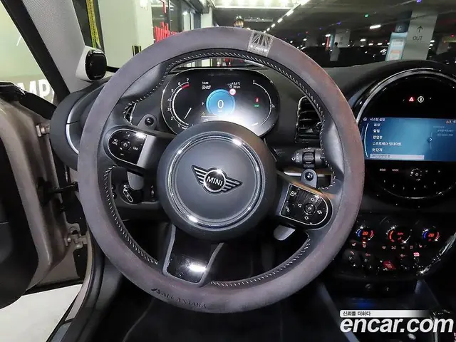 Mini Clubman 2022 2.0 автомат (гидро), миниатюра 8