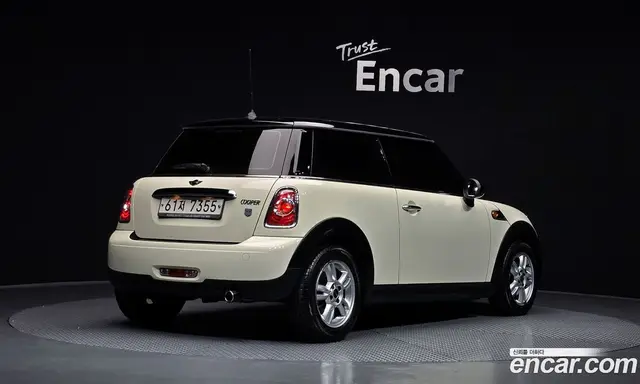 Mini Cooper 2013 1.6 автомат (гидро), миниатюра 2