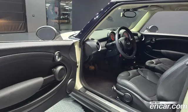 Mini Cooper 2013 1.6 автомат (гидро), миниатюра 10