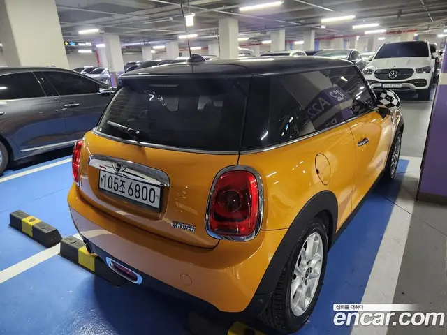 Mini Cooper 2017 1.5 автомат (гидро), миниатюра 2 Mini Cooper 2017 1.5 автомат (гидро), миниатюра 2