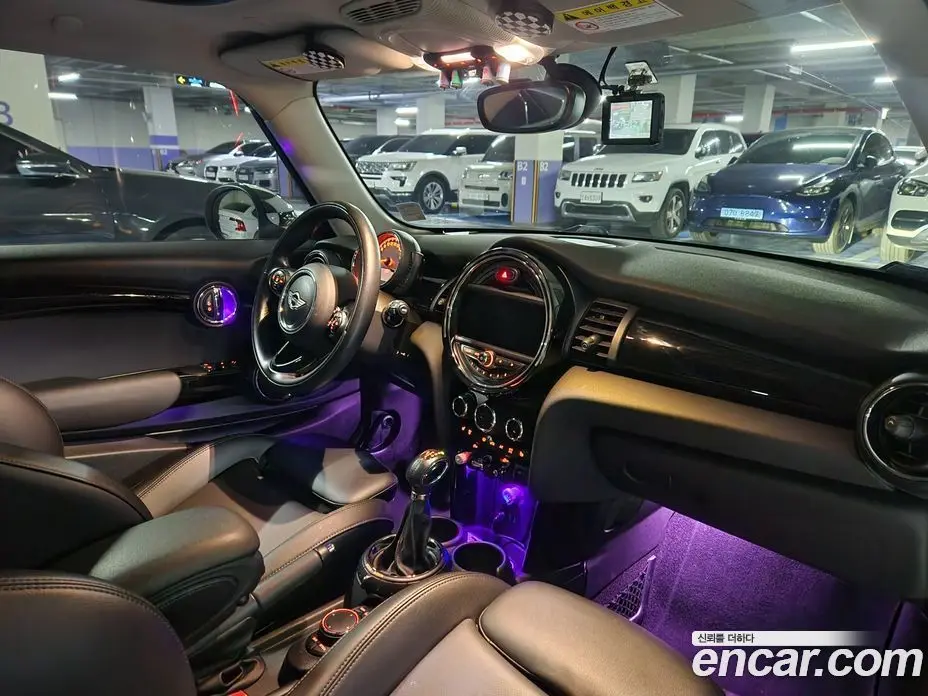 Mini Cooper 2017 1.5 автомат (гидро), фото 10 Mini Cooper 2017 1.5 автомат (гидро), фото 10