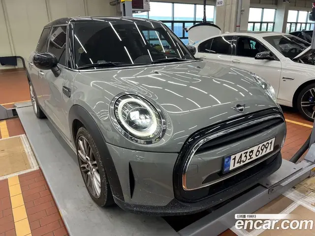 Mini Cooper, 2021, 32 801 км