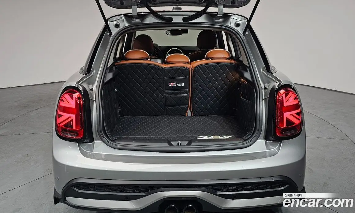 Mini Cooper 2023 2.0 автомат (гидро), фото 20 Mini Cooper 2023 2.0 автомат (гидро), фото 20