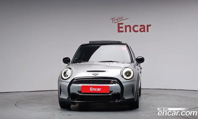 Mini Cooper 2023 2.0 автомат (гидро), миниатюра 3 Mini Cooper 2023 2.0 автомат (гидро), миниатюра 3