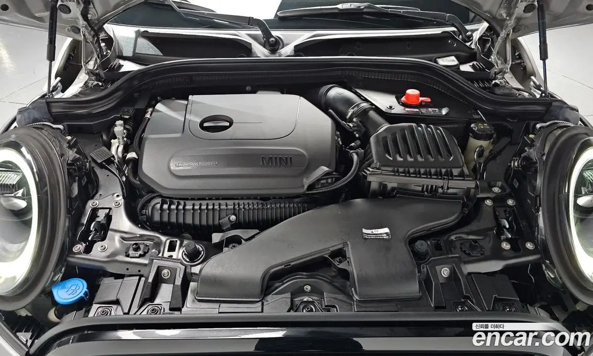 Mini Cooper 2023 2.0 автомат (гидро), фото 6 Mini Cooper 2023 2.0 автомат (гидро), фото 6