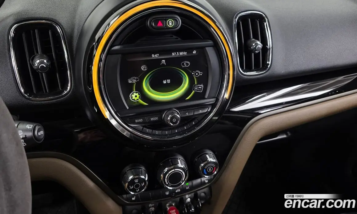 Mini Countryman 2017 2.0 автомат (гидро), фото 14 Mini Countryman 2017 2.0 автомат (гидро), фото 14