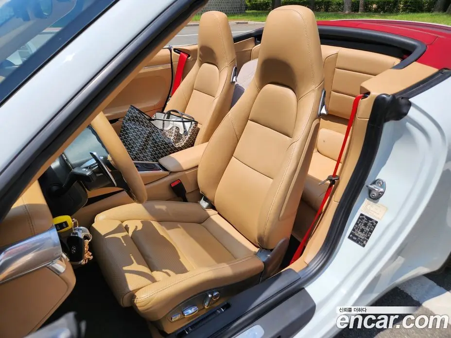 Porsche 911 2013 3.0 автомат (гидро), фото 16 Porsche 911 2013 3.0 автомат (гидро), фото 16