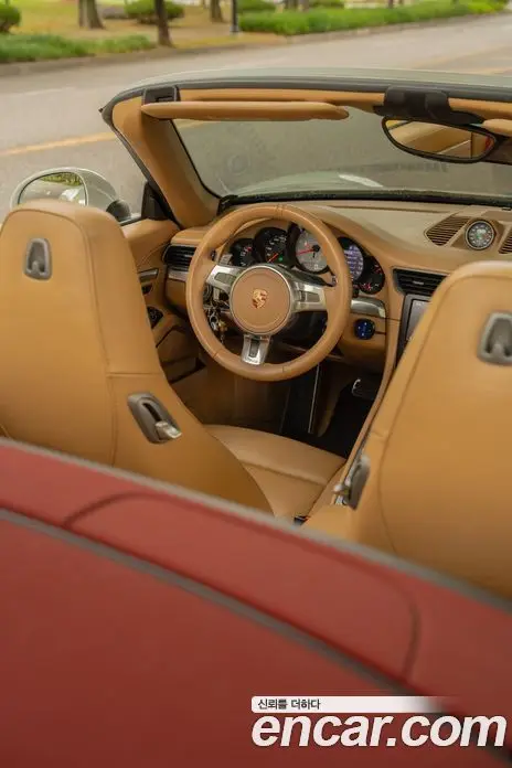 Porsche 911 2013 3.0 автомат (гидро), фото 8 Porsche 911 2013 3.0 автомат (гидро), фото 8
