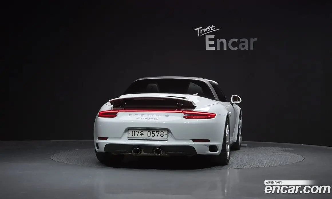 Porsche 911 2016 3.0 автомат (гидро), фото 4
