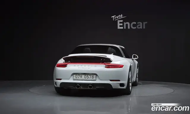Porsche 911 2016 3.0 автомат (гидро), миниатюра 4