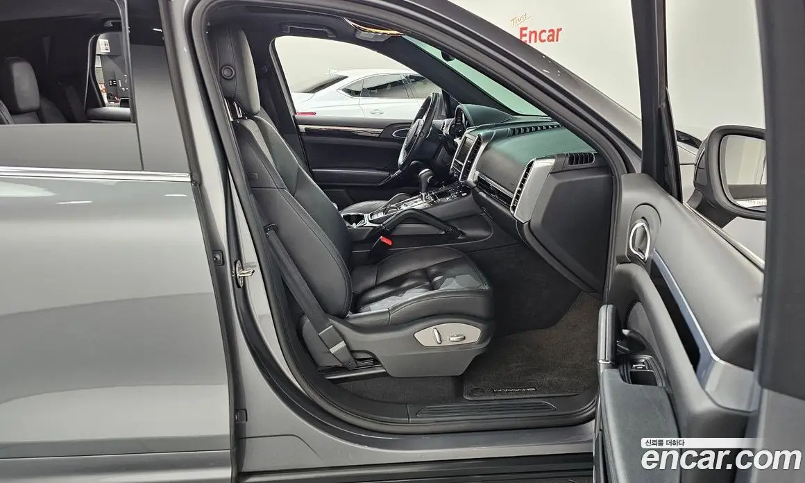 Porsche Cayenne 2011 3.6 автомат (гидро), фото 11