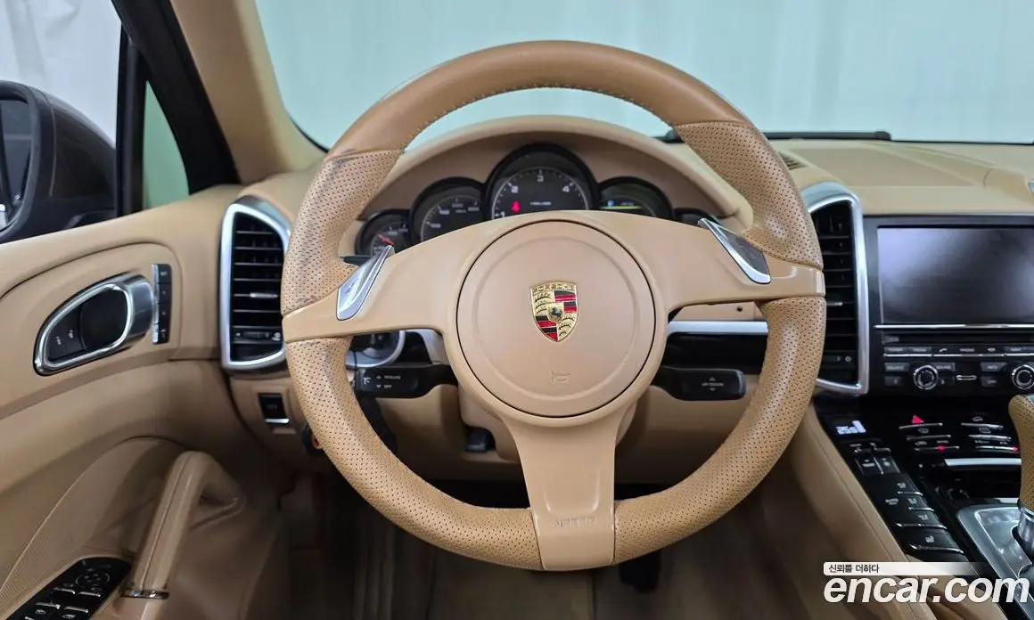 Porsche Cayenne 2013 3.0 автомат (гидро), фото 13 Porsche Cayenne 2013 3.0 автомат (гидро), фото 13