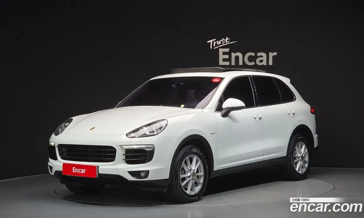 Porsche Cayenne 2015 3.0 автомат (гидро), фото 1 Porsche Cayenne 2015 3.0 автомат (гидро), фото 1