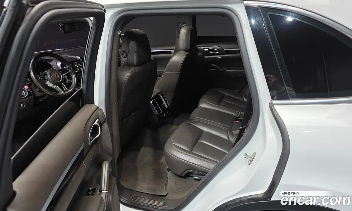 Porsche Cayenne 2015 3.0 автомат (гидро), фото 11 Porsche Cayenne 2015 3.0 автомат (гидро), фото 11