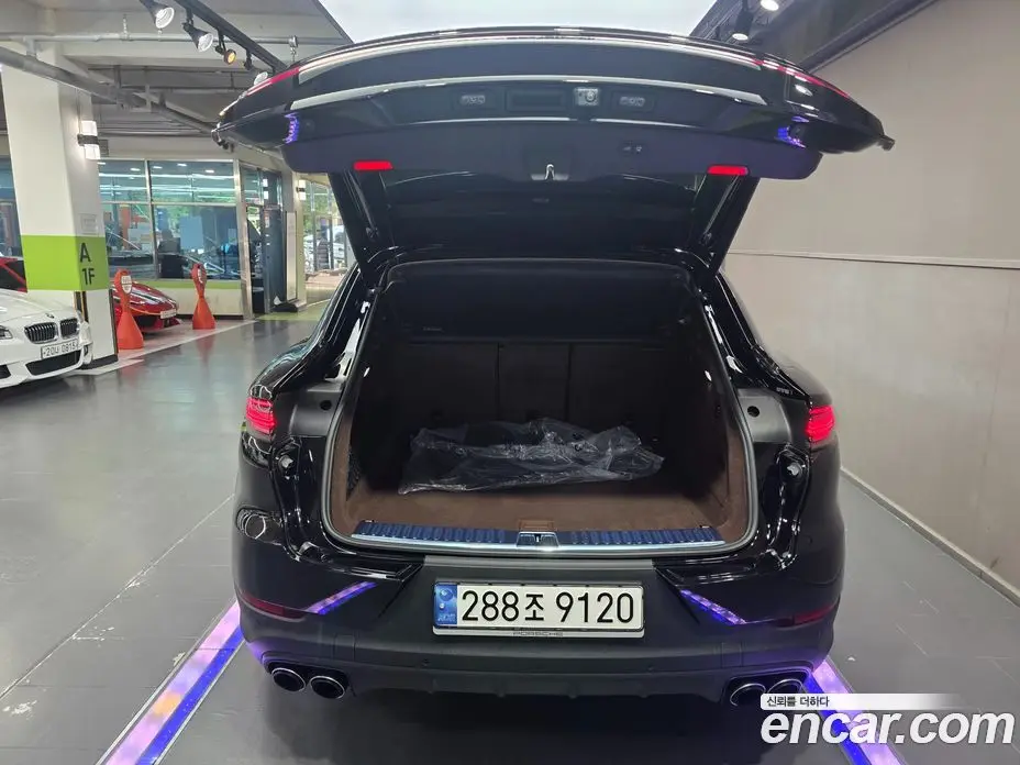 Porsche Cayenne 2023 3.0 автомат (гидро), фото 13