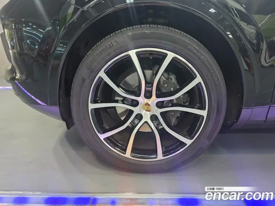 Porsche Cayenne 2023 3.0 автомат (гидро), фото 5