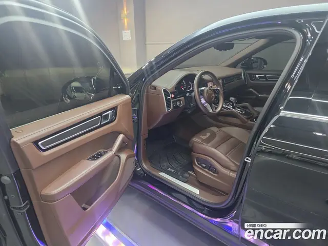 Porsche Cayenne 2023 3.0 автомат (гидро), миниатюра 10