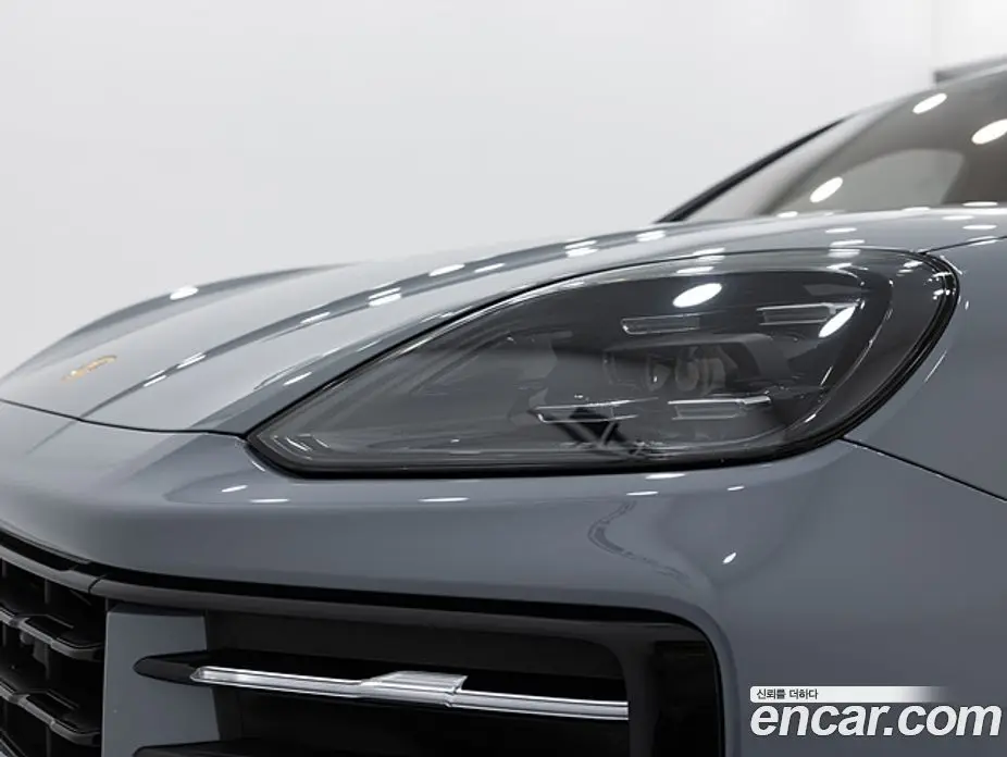 Porsche Cayenne 2023 3.0 автомат (гидро), фото 11
