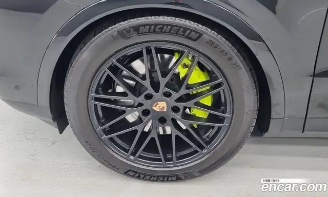 Porsche Cayenne 2026 3.0 автомат (гидро), миниатюра 5 Porsche Cayenne 2026 3.0 автомат (гидро), миниатюра 5