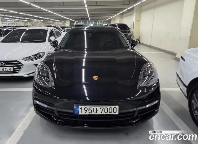 Porsche Panamera, 2018, 39 700 км