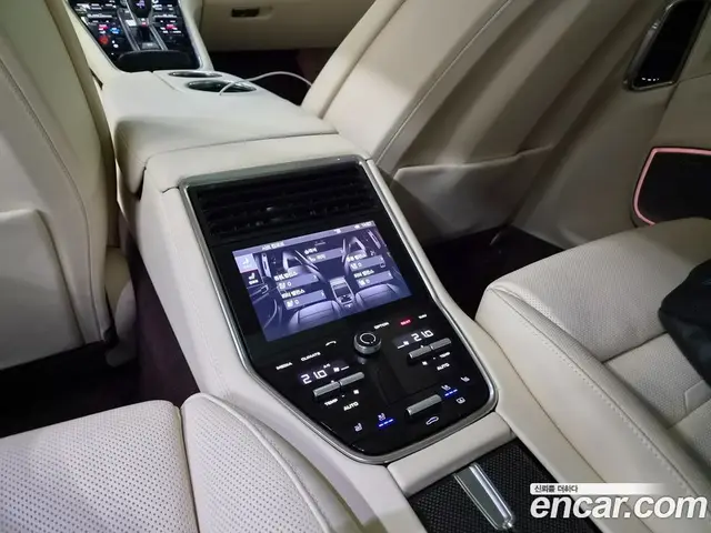 Porsche Panamera 2018 2.9 автомат (гидро), миниатюра 12