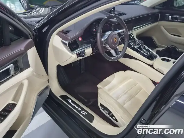 Porsche Panamera 2018 2.9 автомат (гидро), миниатюра 7 Porsche Panamera 2018 2.9 автомат (гидро), миниатюра 7