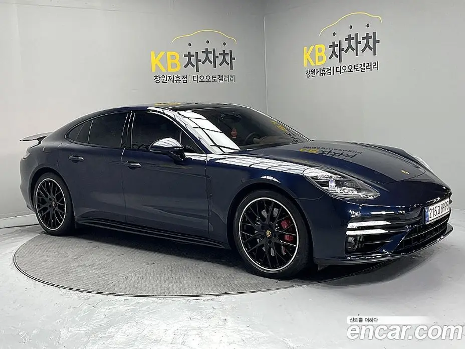 Porsche Panamera 2021 4.0 автомат (гидро), фото 1 Porsche Panamera 2021 4.0 автомат (гидро), фото 1