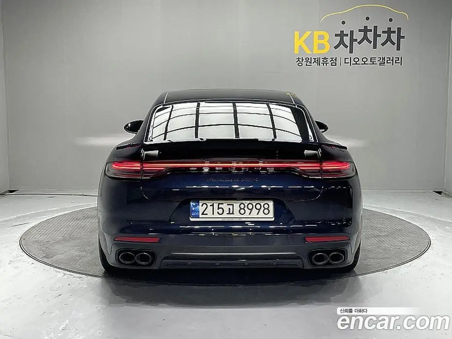Porsche Panamera 2021 4.0 автомат (гидро), фото 4 Porsche Panamera 2021 4.0 автомат (гидро), фото 4