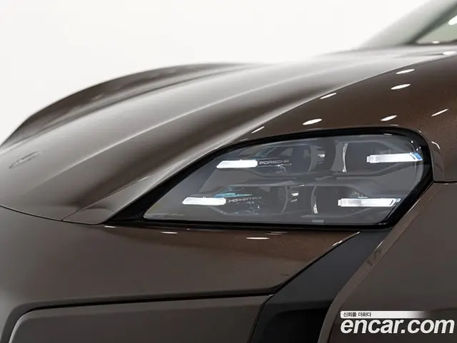 Porsche Taycan 2025 0.1 автомат (гидро), миниатюра 11 Porsche Taycan 2025 0.1 автомат (гидро), миниатюра 11