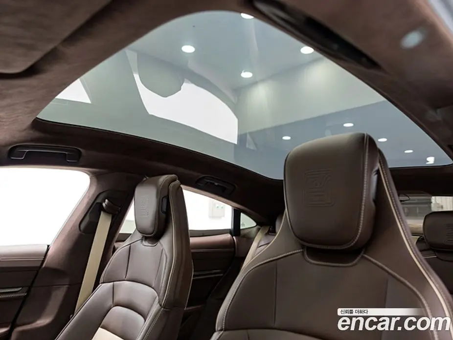 Porsche Taycan 2025 0.1 автомат (гидро), фото 13 Porsche Taycan 2025 0.1 автомат (гидро), фото 13