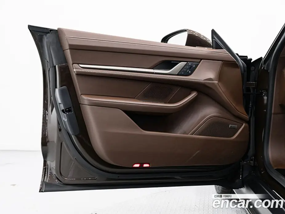 Porsche Taycan 2025 0.1 автомат (гидро), фото 16 Porsche Taycan 2025 0.1 автомат (гидро), фото 16