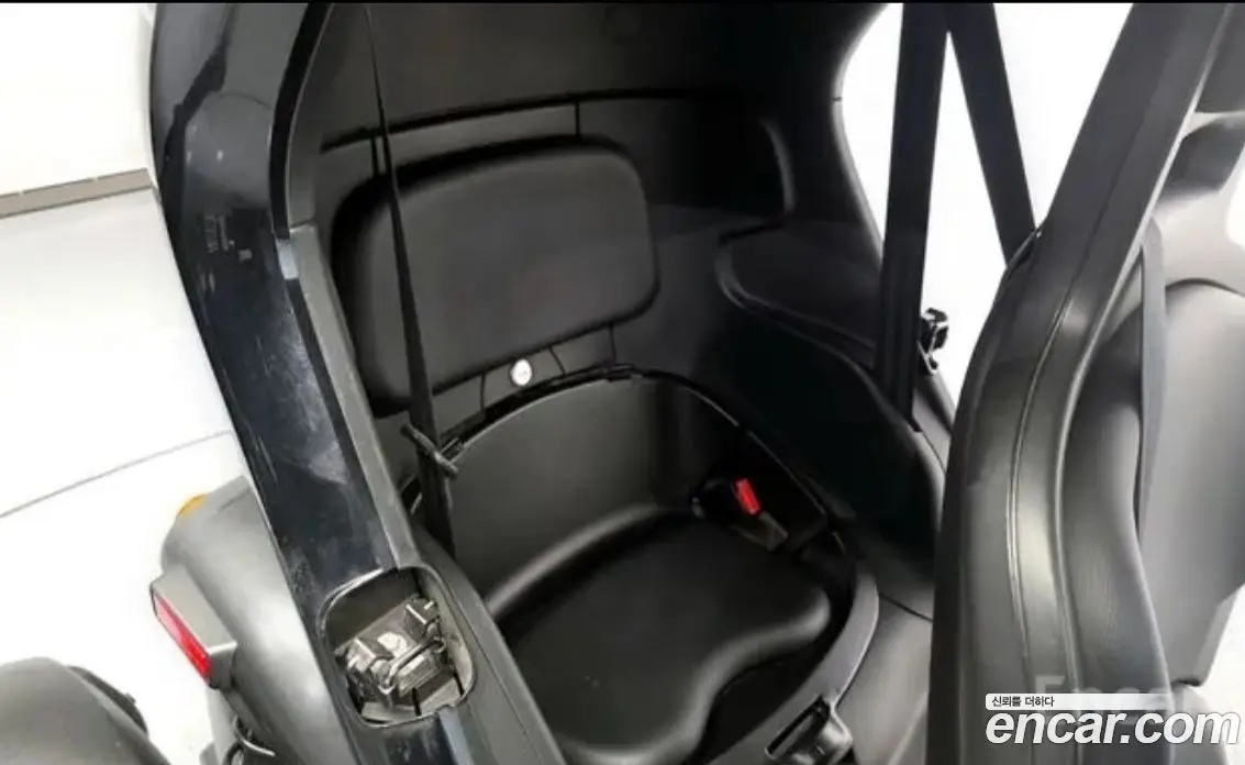 Renault (Samsung) Twizy 2017 0.1 автомат (гидро), фото 14